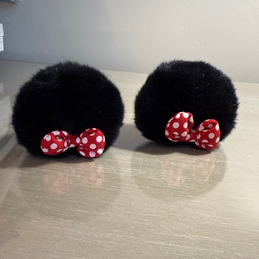 Without packaging- Minnie Mouse Plush Hair Clips - Picture 2 of 3
